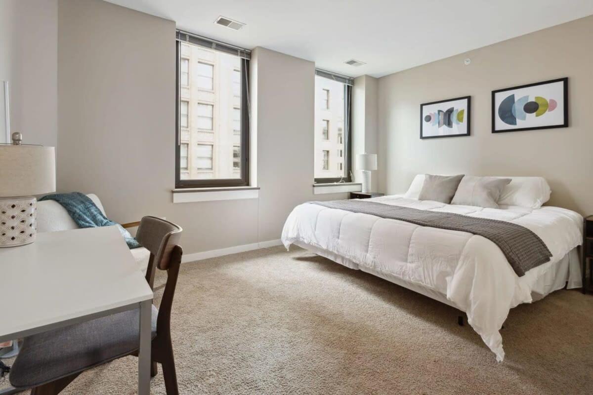 2Br Downtown Luxury Getaway Apartment Detroit Bagian luar foto